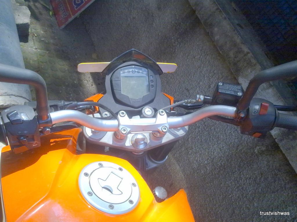 2012 KTM Duke 200 11
