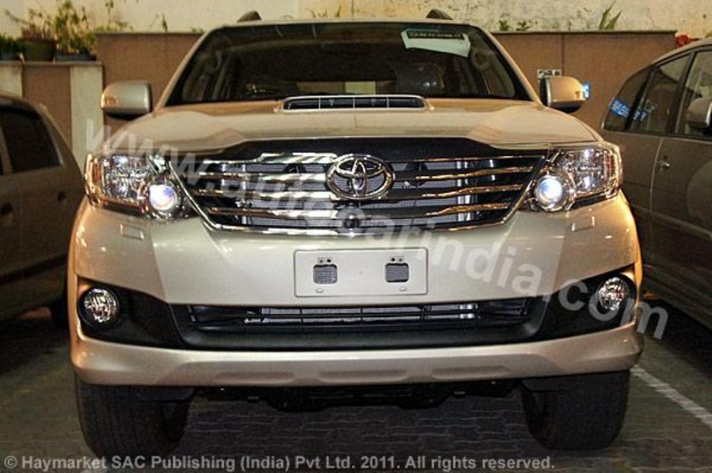 2012 Toyota IMV Fortuner Facelift Spied