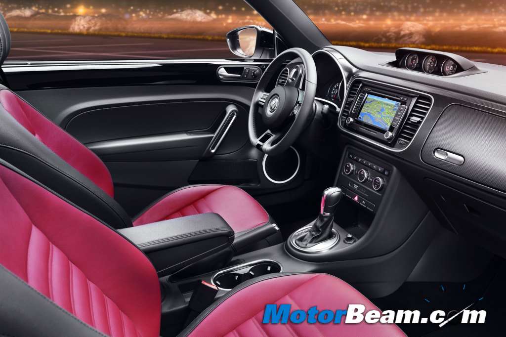 2012_Volkswagen_Beetle_Interior