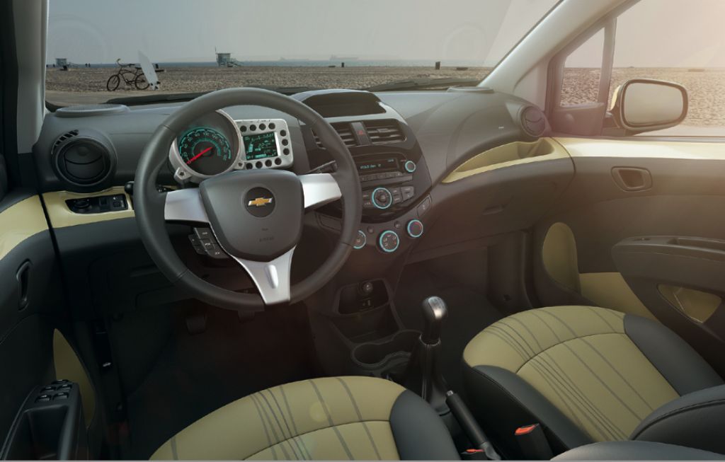 2013 Chevrolet Beat Interiors