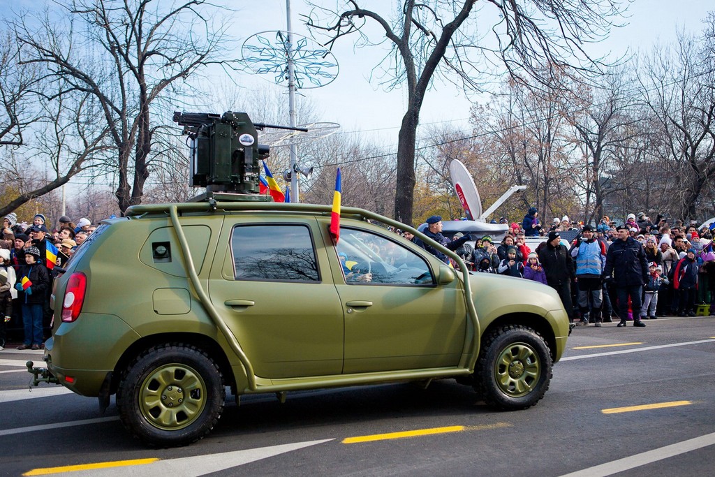 2013 Dacia Duster Army Side