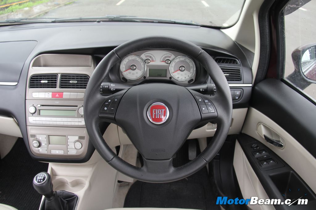 2013-Fiat-Linea-T-Jet-Review