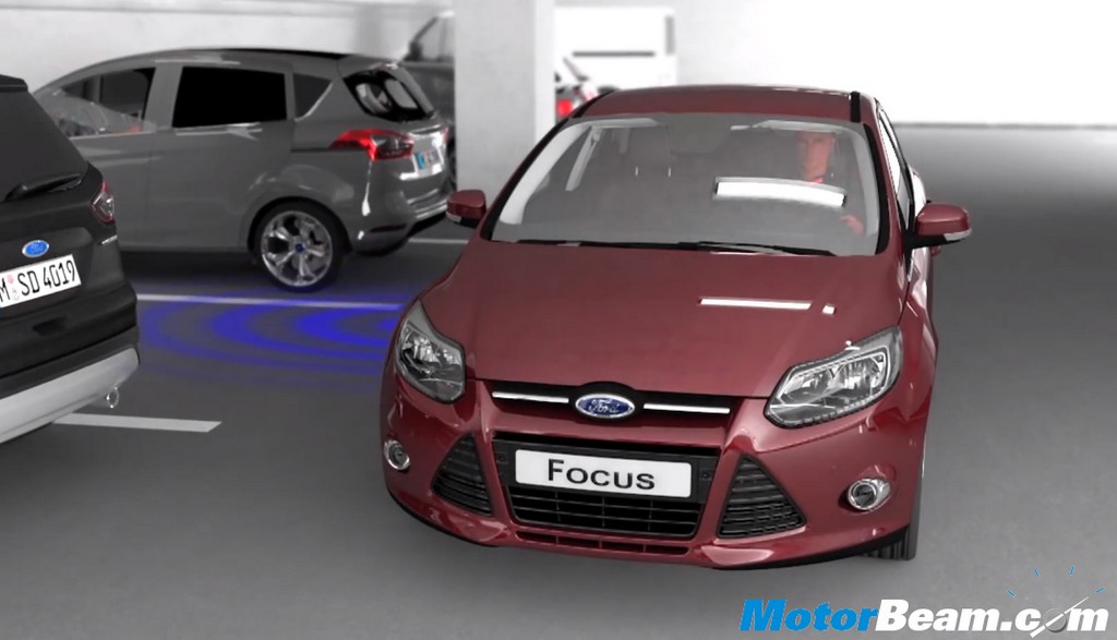 2013 Ford Focus Parking