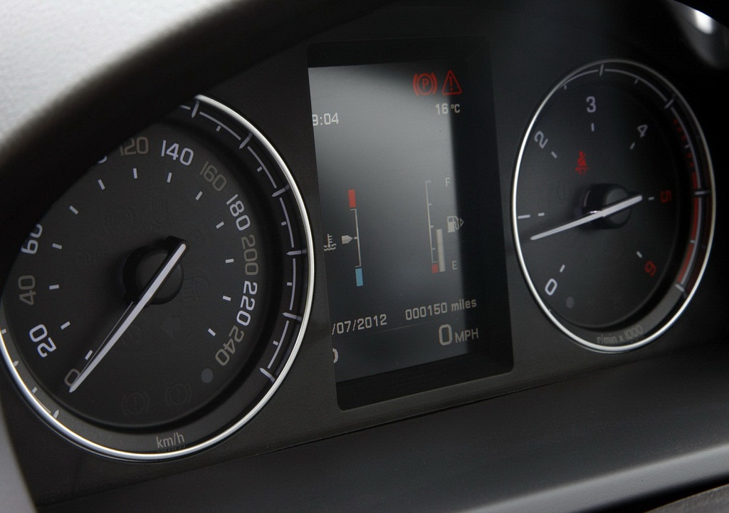 2013 Freelander Instrument Cluster