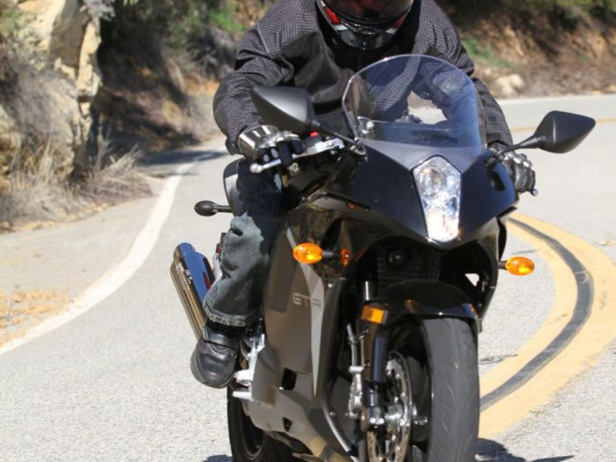 2013 Hyosung GT250R Gets A Minor Facelift