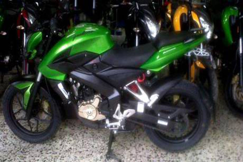 Pulsar 200 Ns Gets Kawasaki Green Color In Indonesia