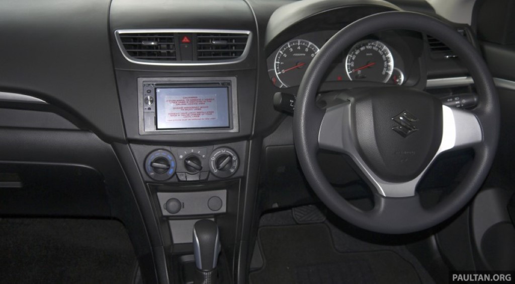 2013 Suzuki Swift RR Interiors