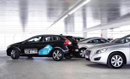 2013 Volvo Autonomous Parking V40