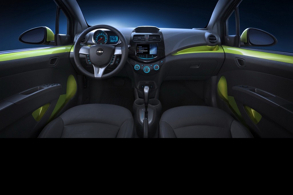 2013 Chevrolet Spark interiors