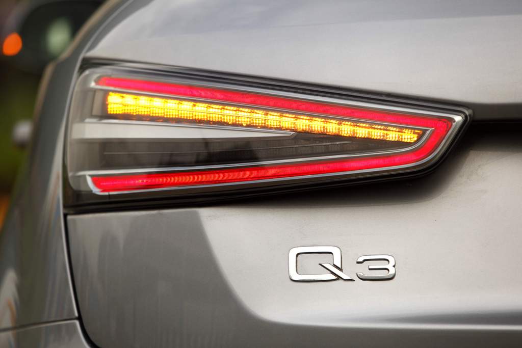 2014 Audi Q3 Dynamic Clear-Lens LED Tail Light