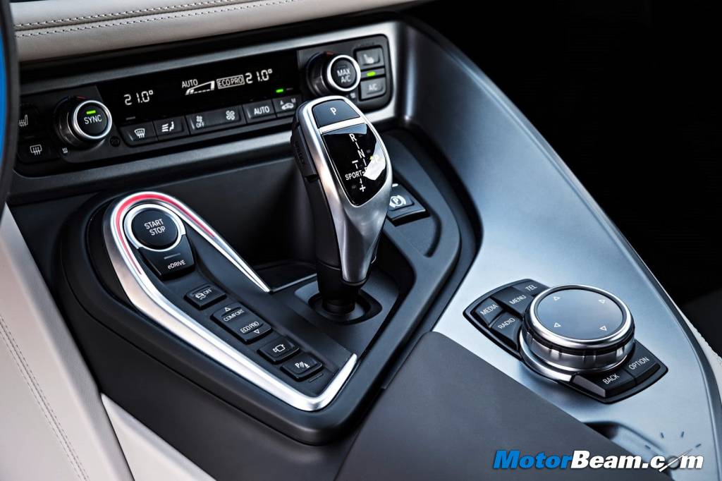 2014 BMW i8- Centre Console