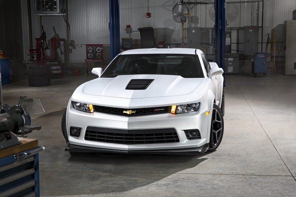 2014 Chevrolet Camaro Front