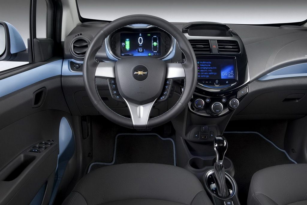 2014 Chevrolet SparkEV interior