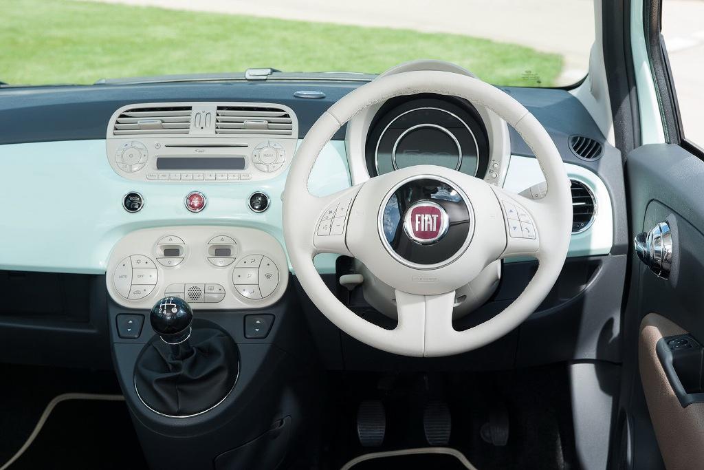 2014 Fiat 500 Dashboard