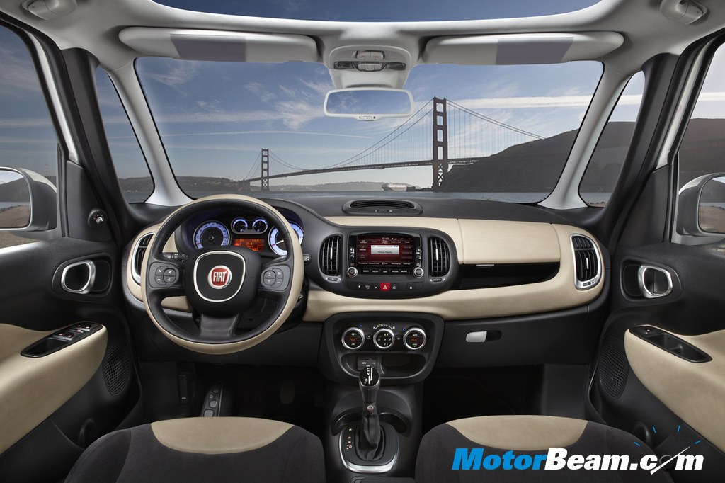 2014 Fiat 500L Dashboard