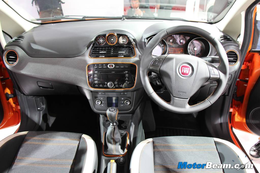 2014 Fiat Avventura Interiors