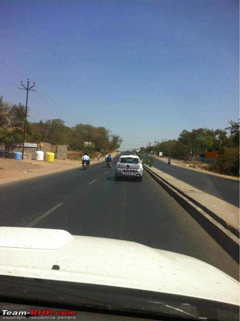 2014 Fiat Punto Facelift Spy Shot Rear