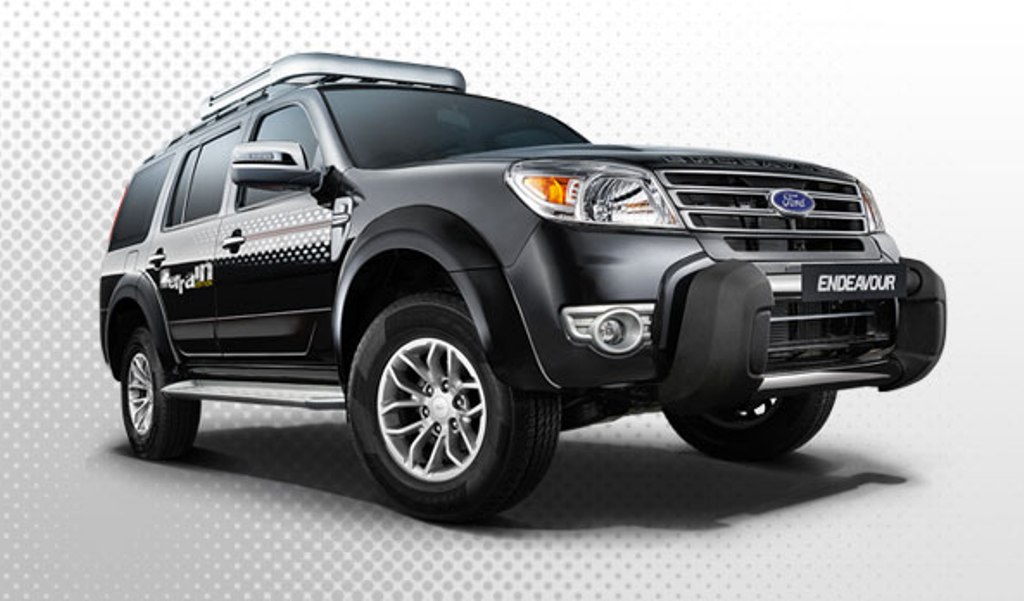 2014 Ford Endeavour Scuff Plates