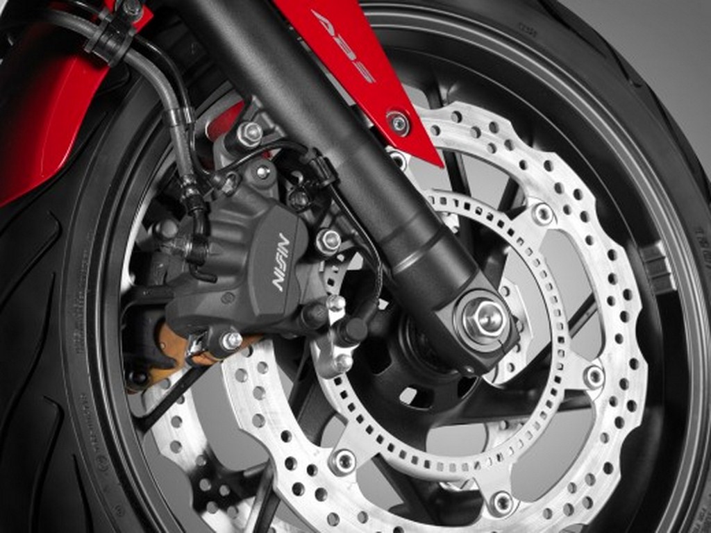 2014 Honda CBR650F Brakes
