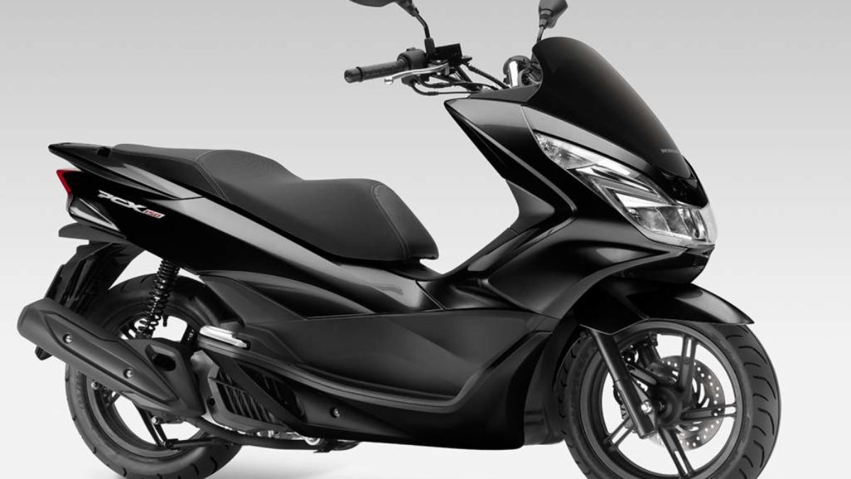 Honda To Launch PCX150 At 2016 Auto Expo