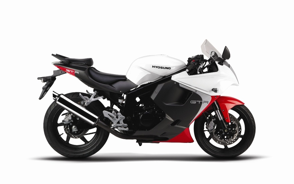 2014 Hyosung GT250R White