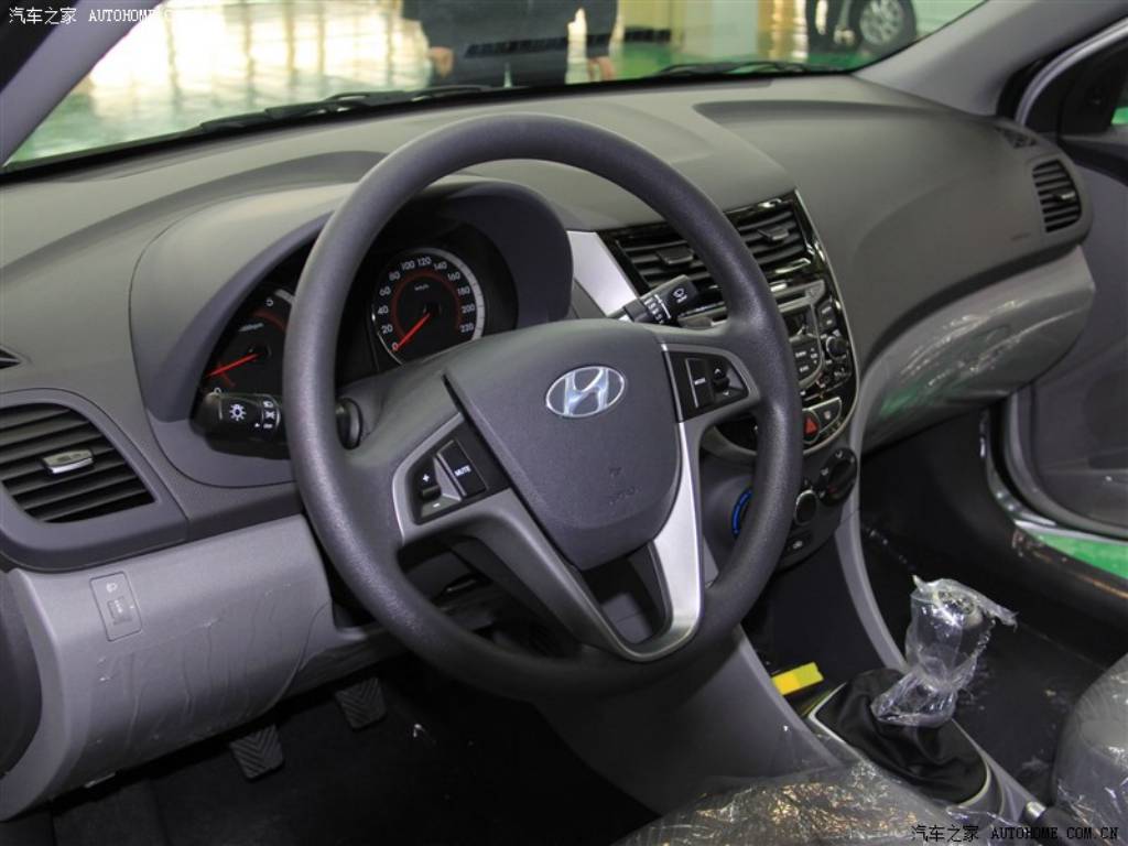 2014 Hyundai Verna Facelift Steering Wheel