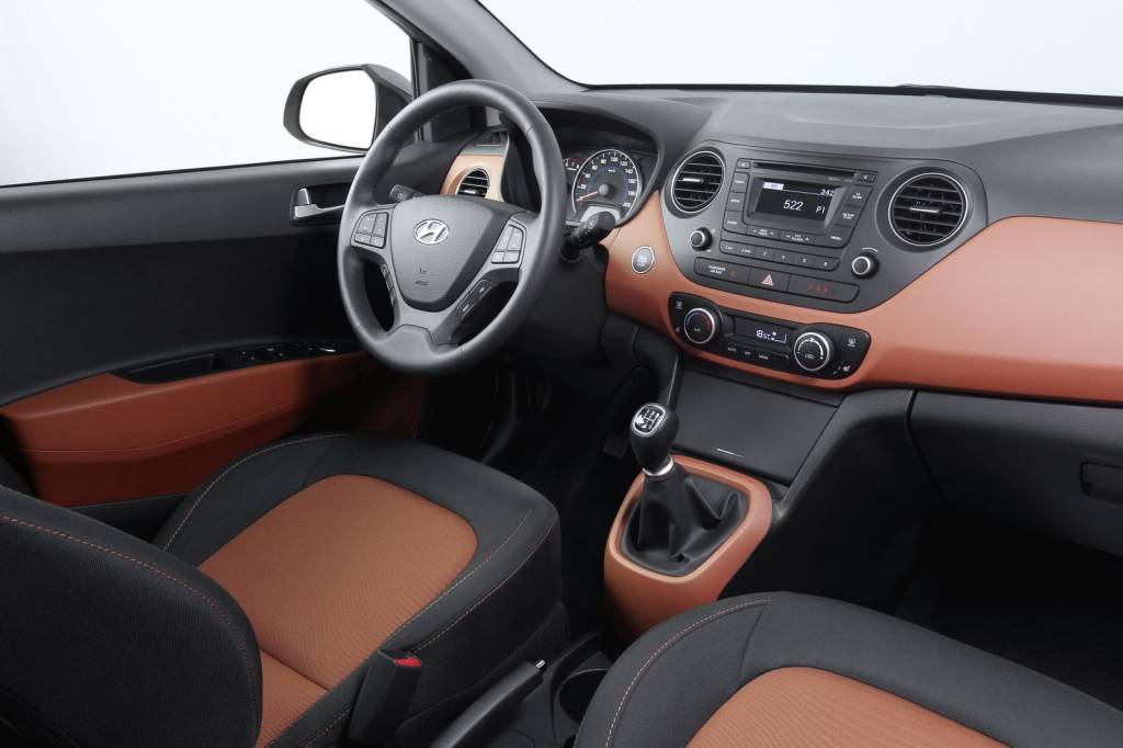 2014 Hyundai i10 Interiors
