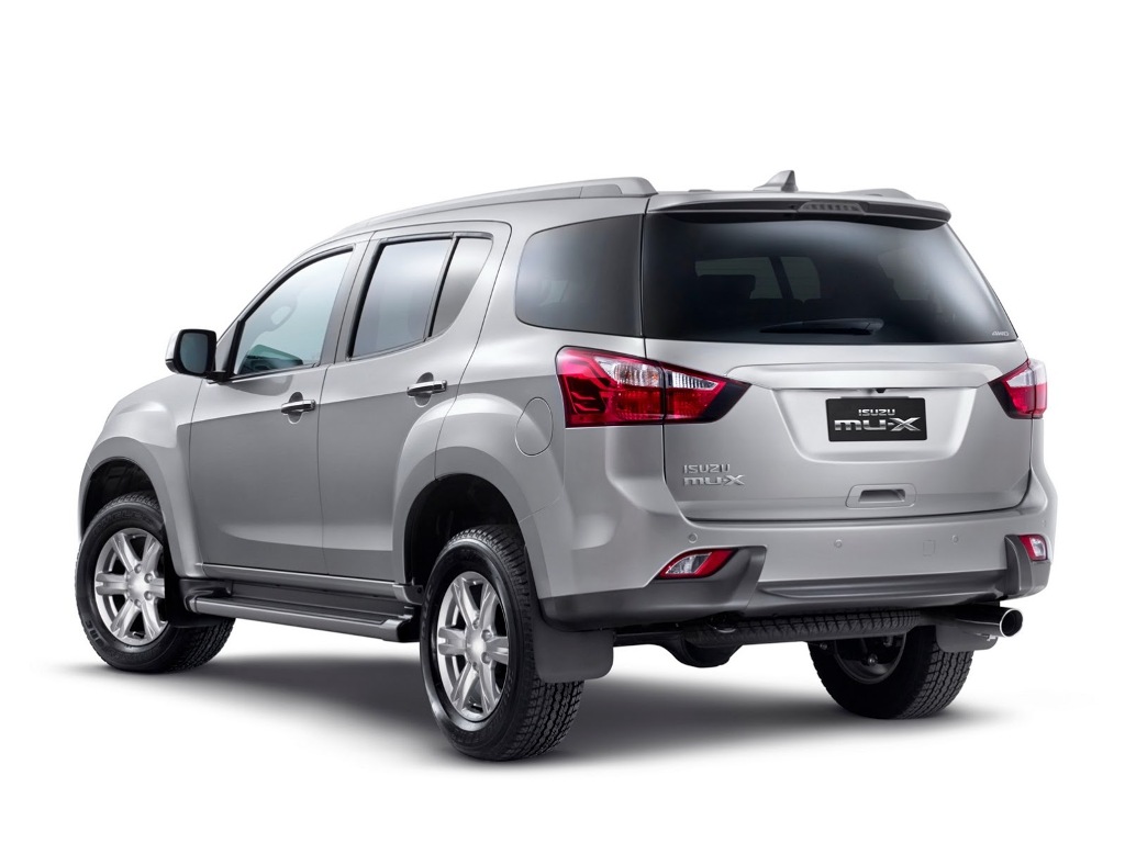 2014 Isuzu MU-X Rear