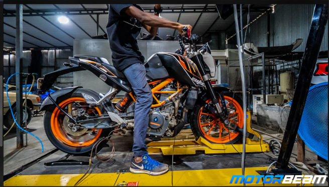 2014 KTM Duke 390 Dyno Test Video
