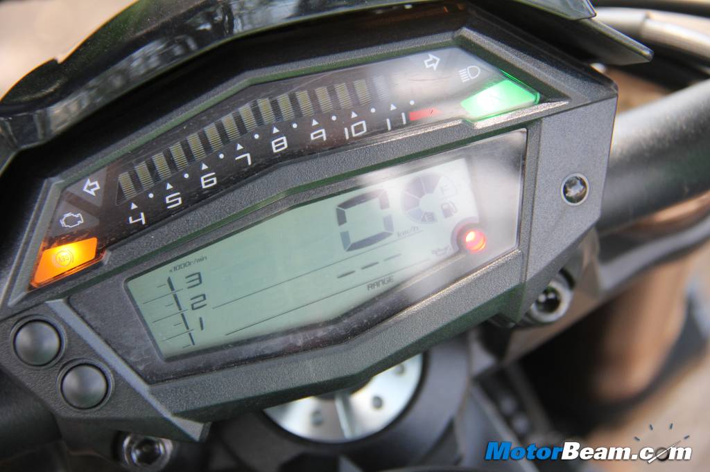 2014 Kawasaki Z1000 Road Test Review