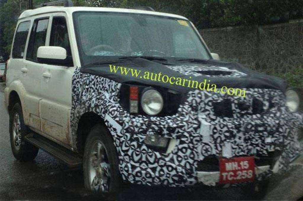 2014 Mahindra Scorpio Facelift Spied Testing