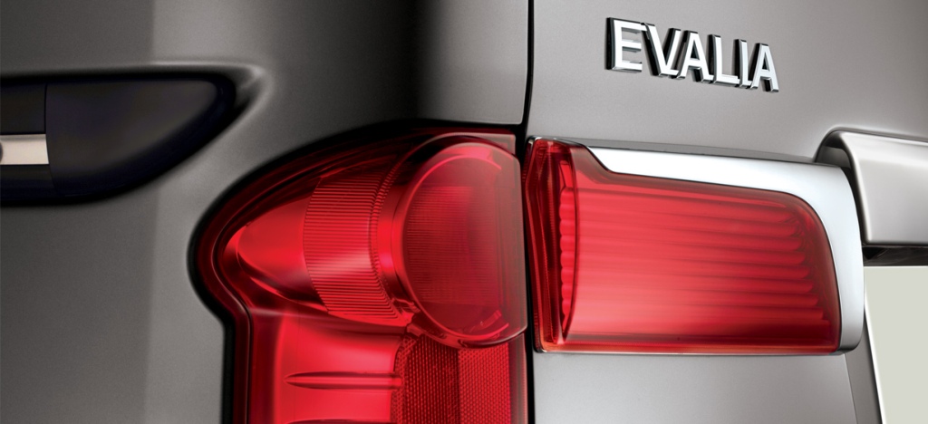 2014 Nissan Evalia Facelift Chrome Tail Lights