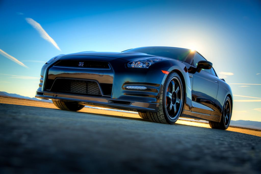 2014 Nissan GT-R Track Edition Front