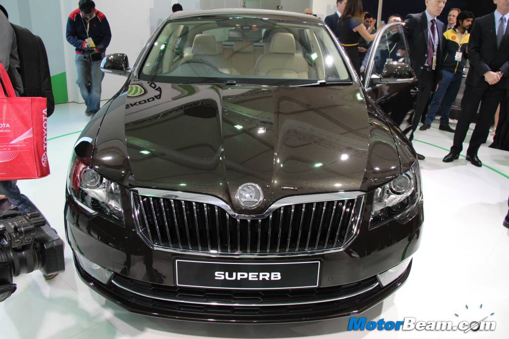 2014 Skoda Superb Front