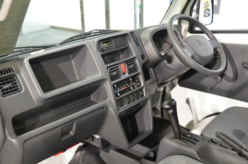 2014 Suzuki Carry Interiors