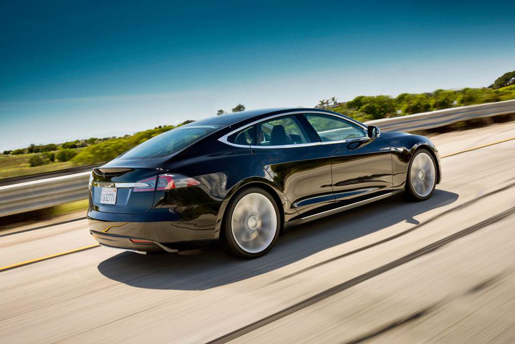 2014 Tesla Model S Action