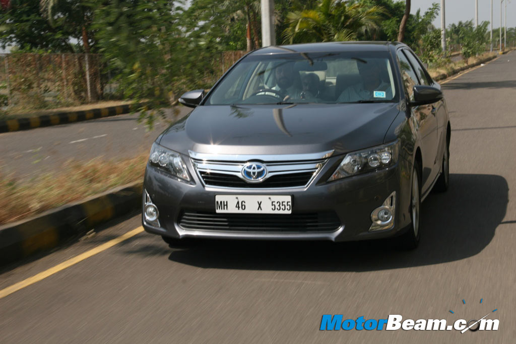 2014 Toyota Camry Hybrid User Review