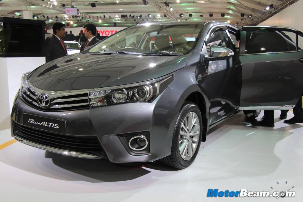 2014 Toyota Corolla Altis Auto Expo