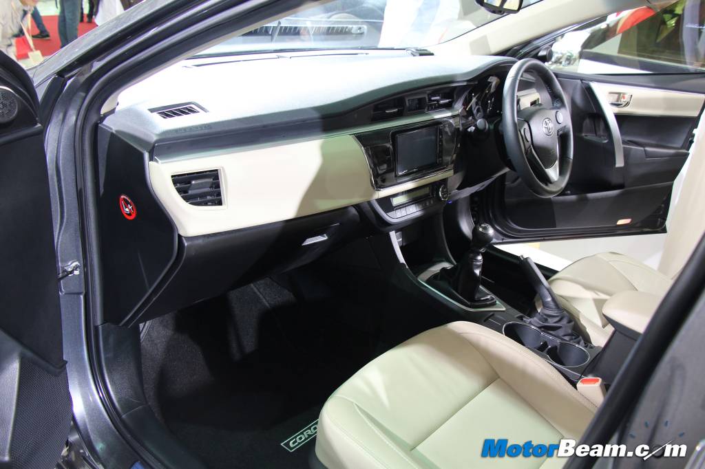 2014 Toyota Corolla Altis Interiors