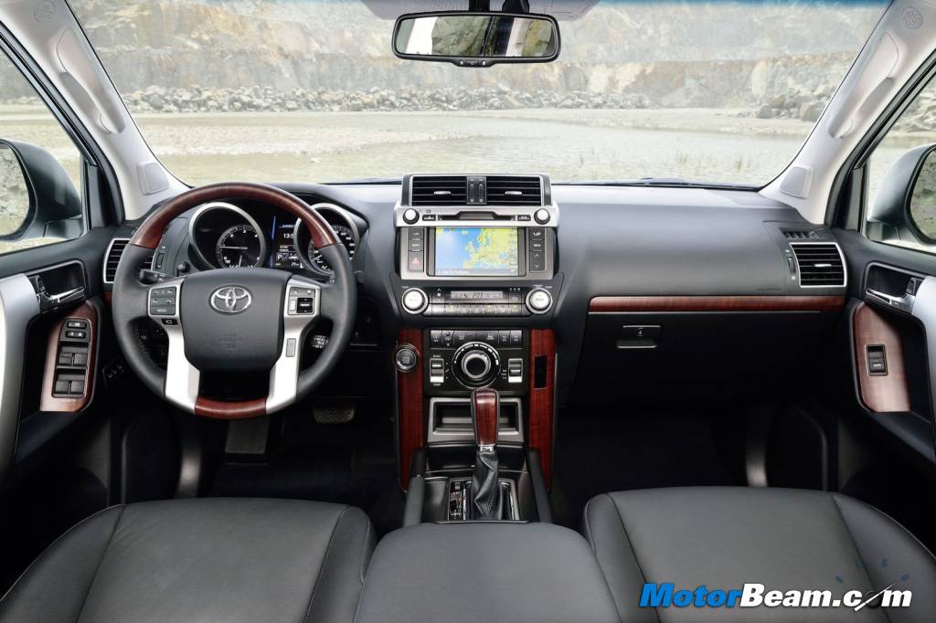 2014 Toyota Land Cruiser Prado Interiors