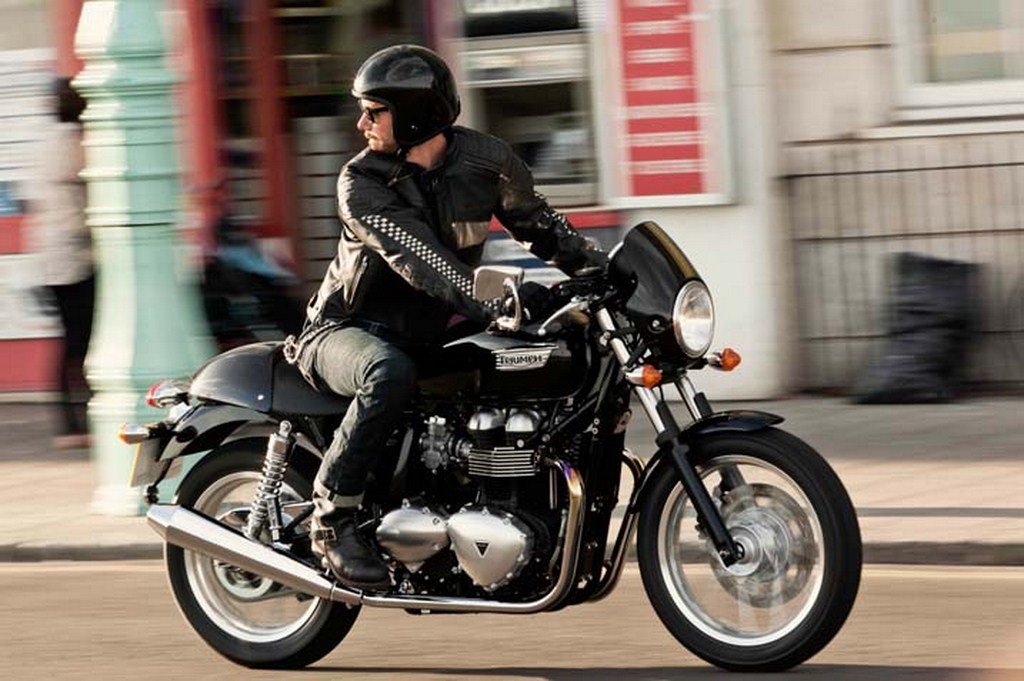 2014 Triumph Thruxton Side