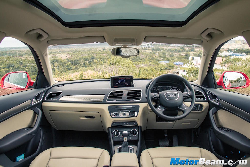 2015-Audi-Q3-Facelift-Interior