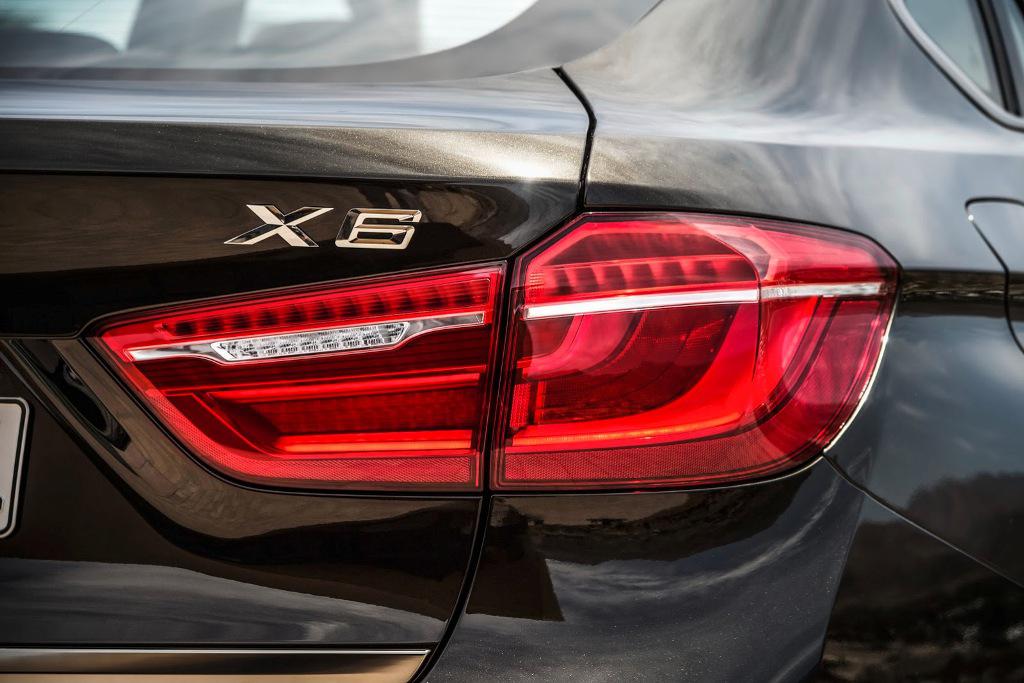 2015 BMW X6 Moniker