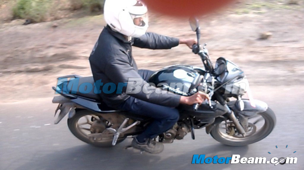 2015 Bajaj Pulsar 150 NS Spy Shot Lonavala Side