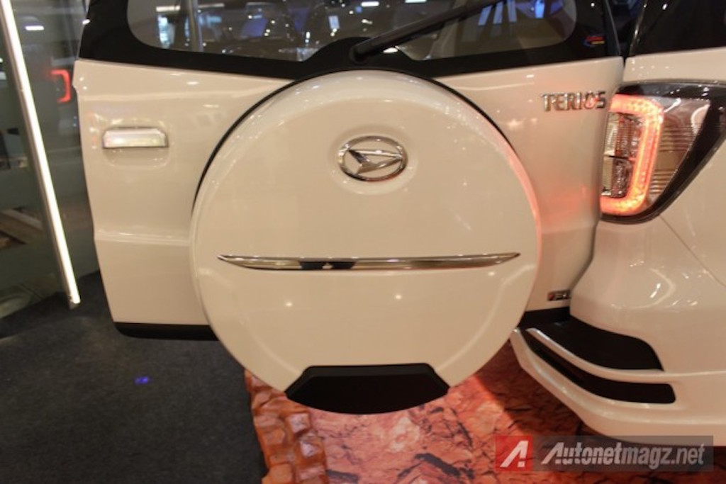 2015 Daihatsu Terios Facelift Rear