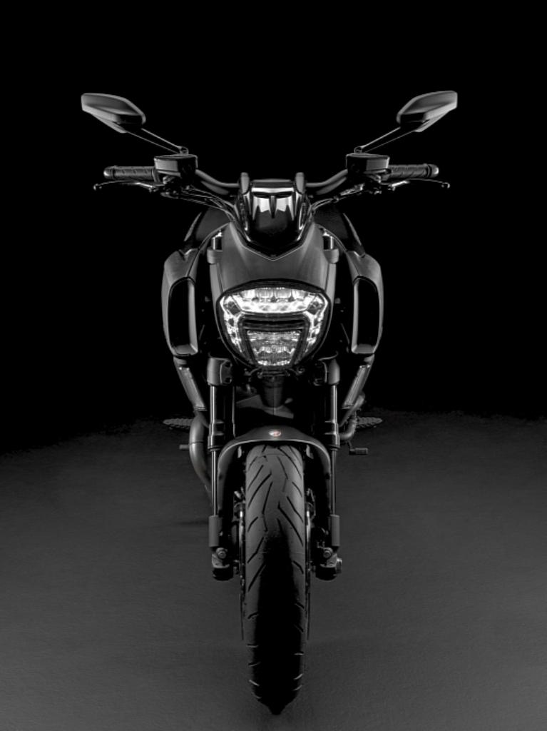 2015 Ducati Diavel Headlight