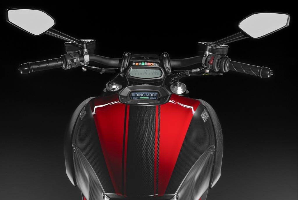 2015 Ducati Diavel Instrument Console