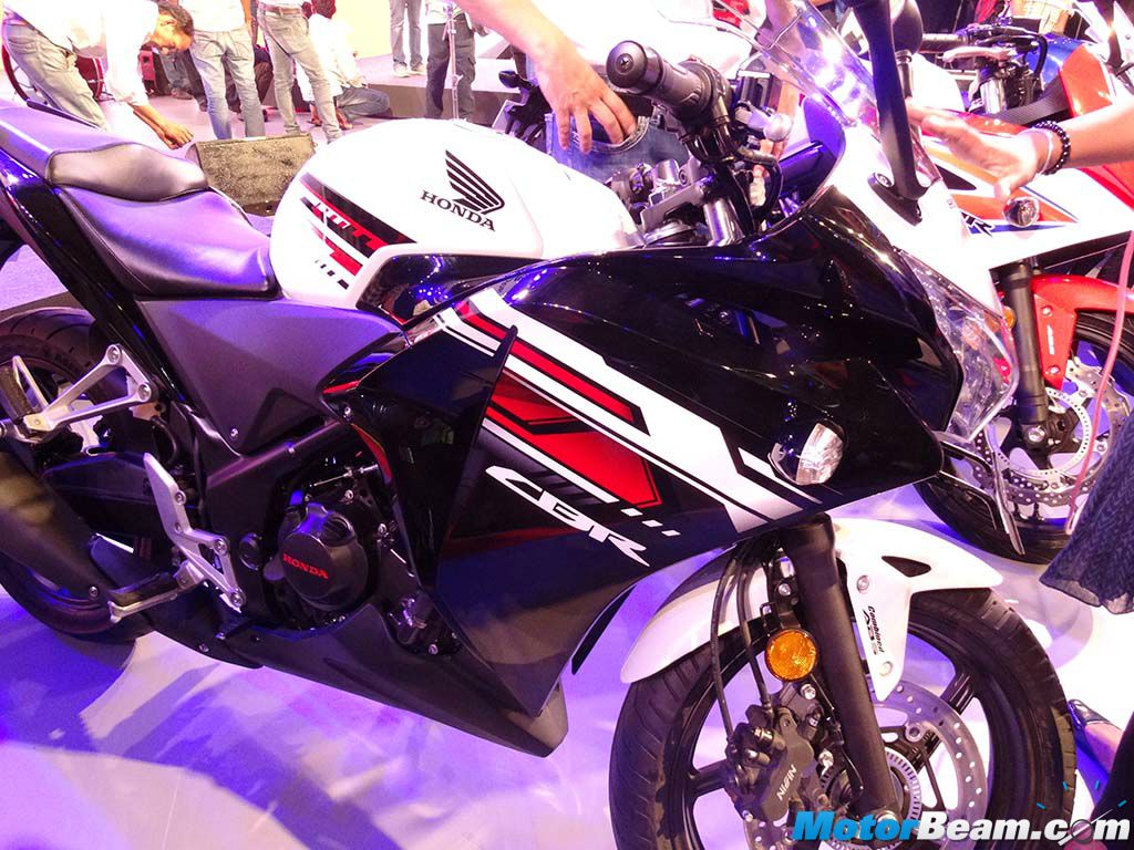2015 Honda CBR250R New Graphics