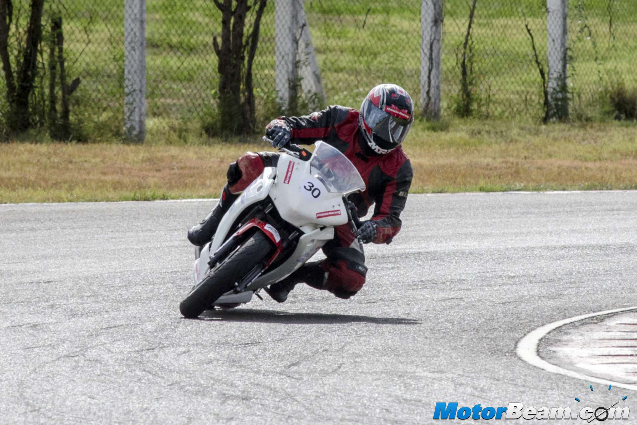 2015 Honda CBR250R Race Review