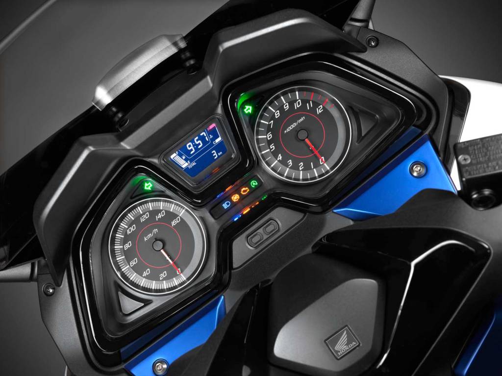 Honda Unveils The Forza 125 High Performance Scooter